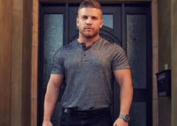 Mike Bartholomew Talks Strength in Numbers and Social Media Domination